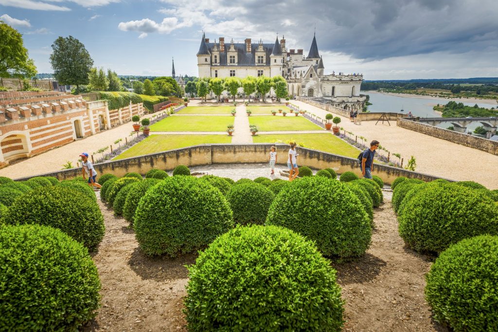 Vue sur le château depuis les terrasses