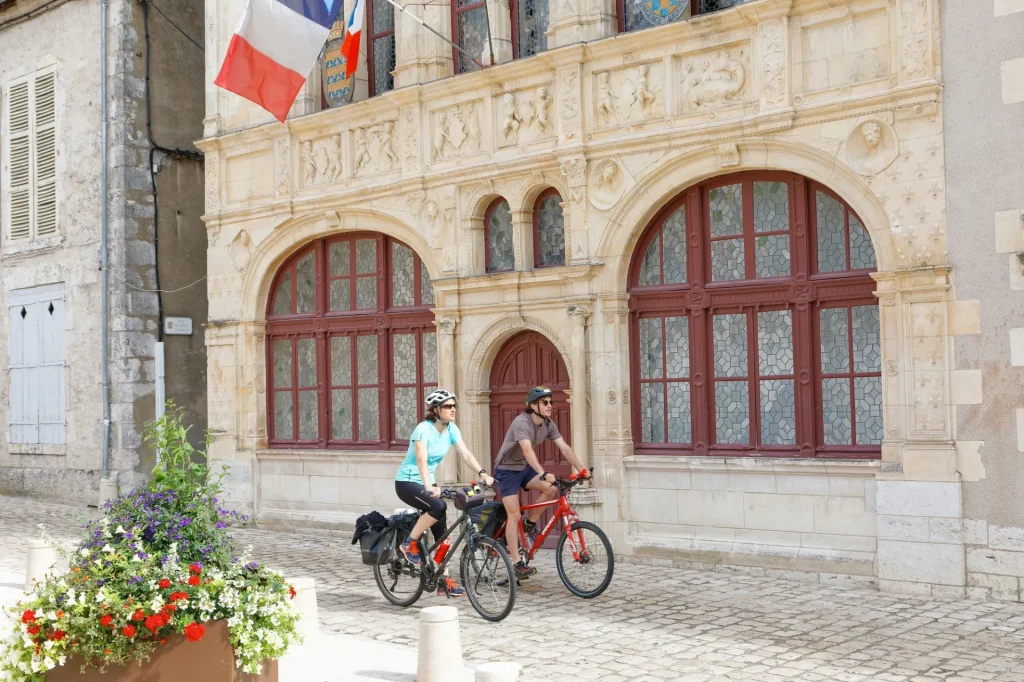Cyclotouristes à Beaugency