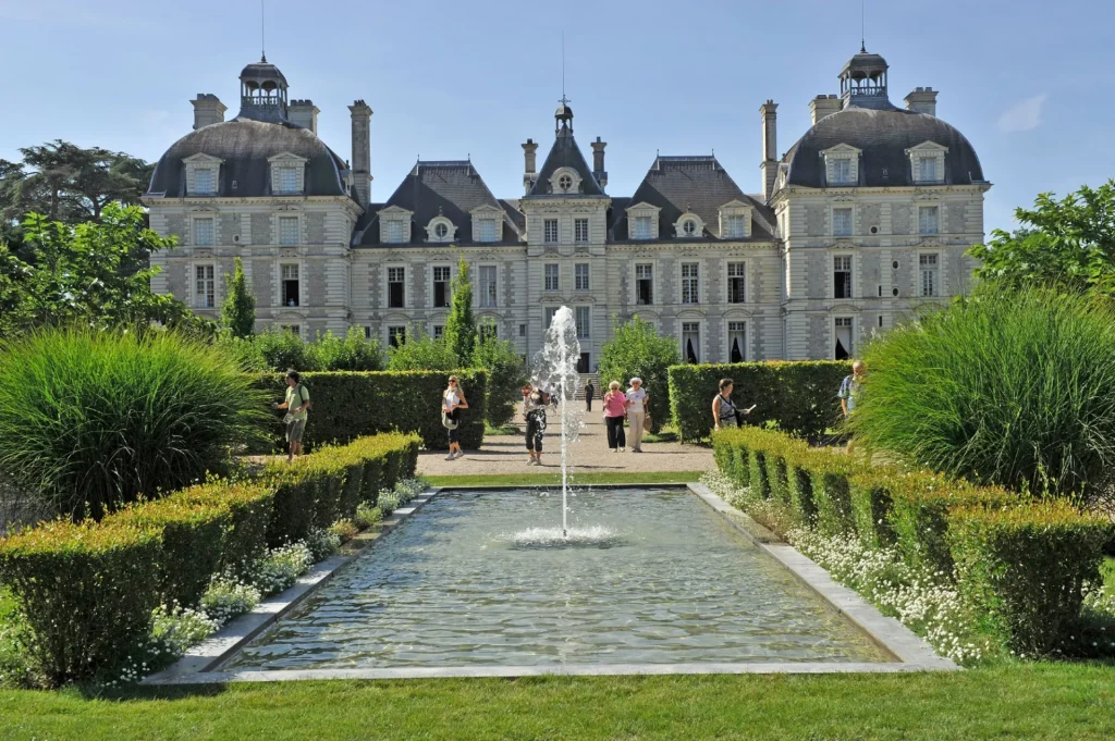 Château de Cheverny depuis jardin des apprentis