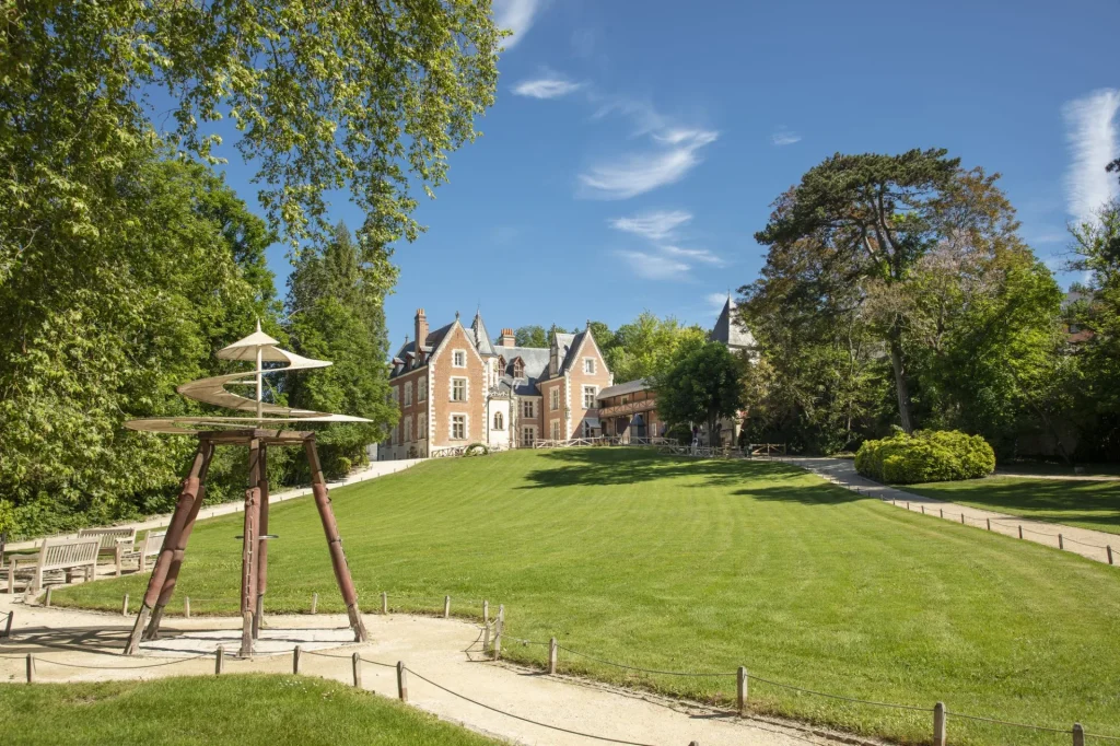 Le Chateau du Clos Luce depuis le parc