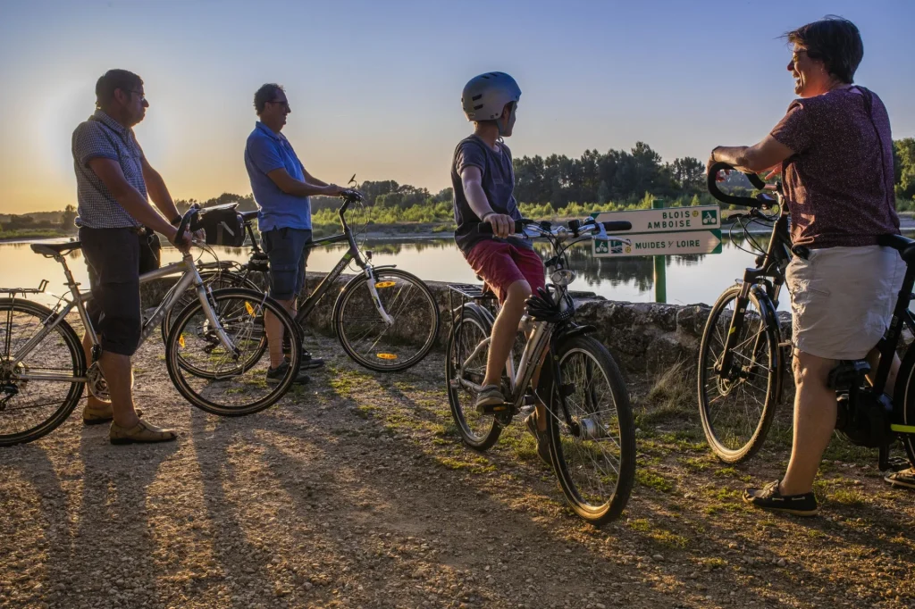 Cyclotouristes à St-Dyé