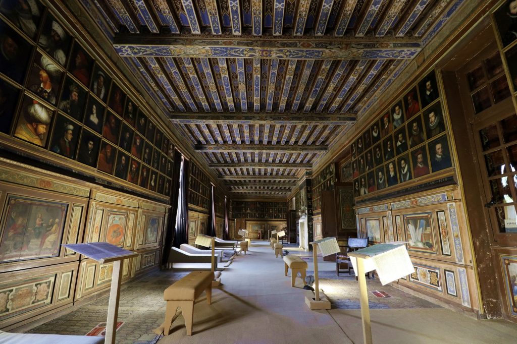 Galerie des portraits dans le château de Beauregard