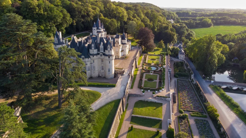 Le château d'Ussé vu du ciel