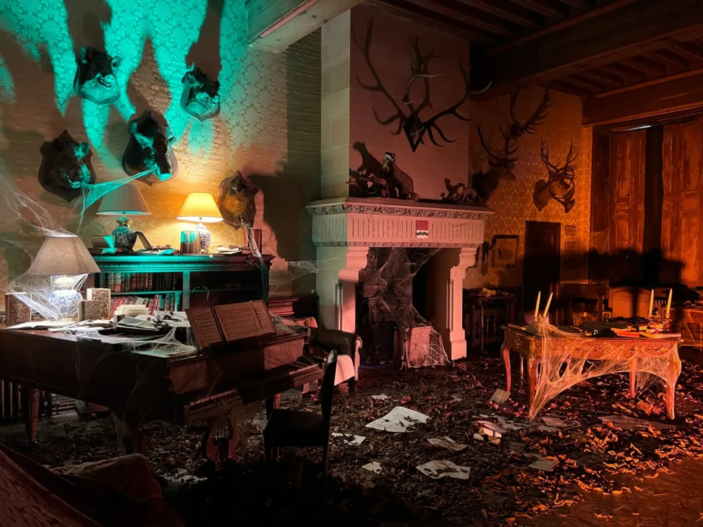 Château de La Ferté Saint-Aubin décoré pour Halloween