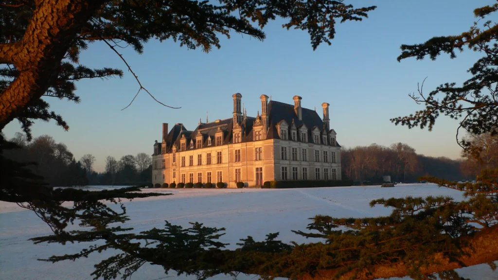 Le château de Beauregard sous la neige