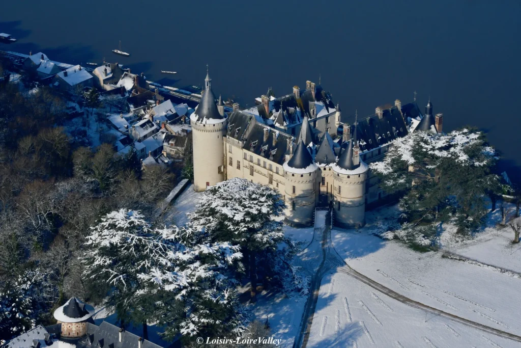 Le château de Chaumont-sur-Loire sous la neige