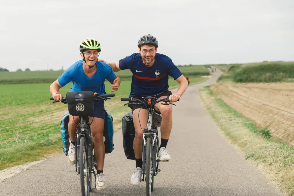 Cyclistes pendant la Mad Jacques