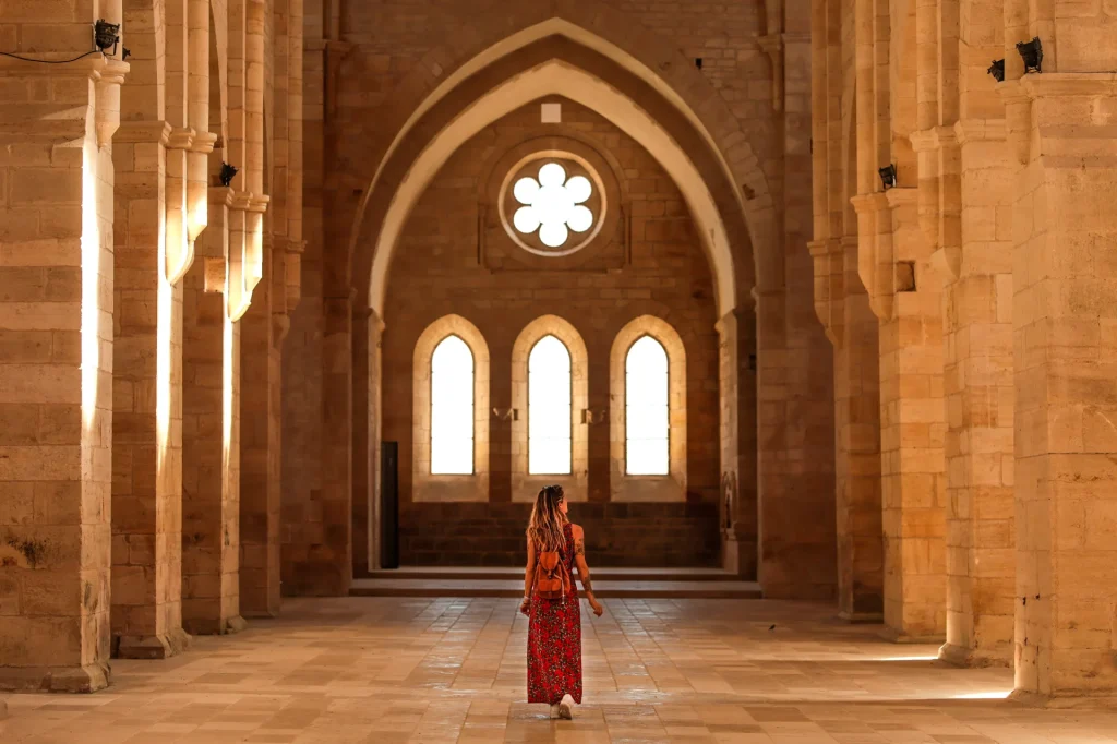 Femme à l'Abbaye de Noirlac