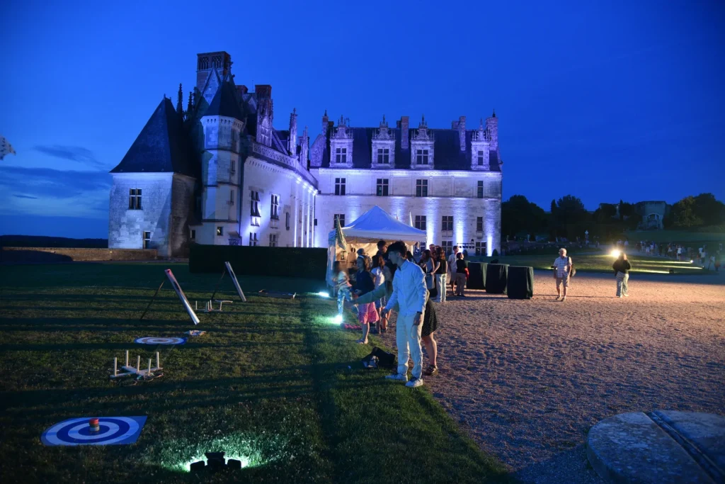 Jeux en soirée à l'occasion du spectacle Destinées Royales au château d'Amboise