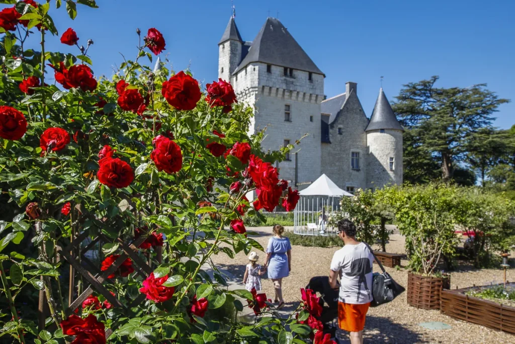 Visite en famille au château du Rivau