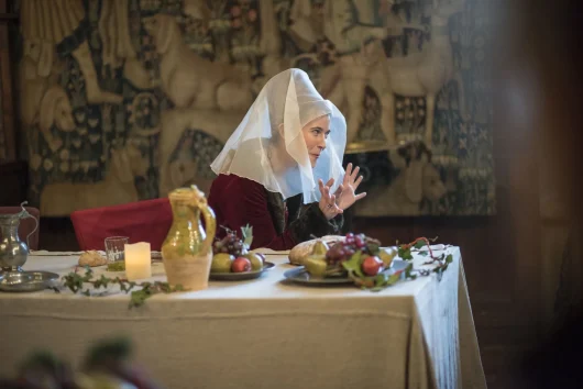 Personnage en costume au Chateau de Langeais - la Balade contée