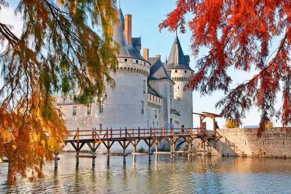 les douves autour du Chateau de Sully-sur-Loire