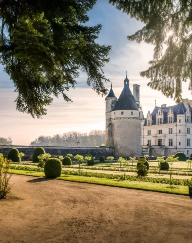 Le Château de Chenonceau vu depuis les jardins