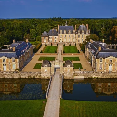 Vue du ciel du château de la Ferté Saint-Aubin