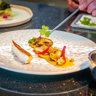 Plat dressé dans le Restaurant étoilé l'Auberge Pom'Poire