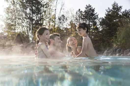 Des enfants s'amusant au Center Parcs Des hauts de Bruyeres