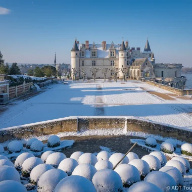 Le château royal d'Amboise sous la neige