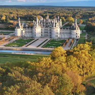 Le château de Chambord en automne