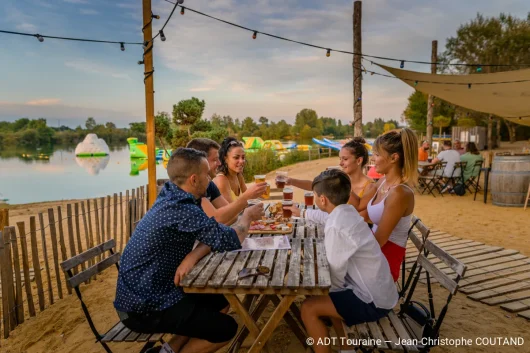 Guinguette Les Farmers - Lac de Hommes